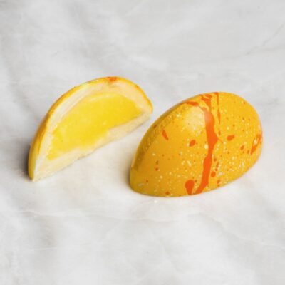 Sprayed Chocolate Praline