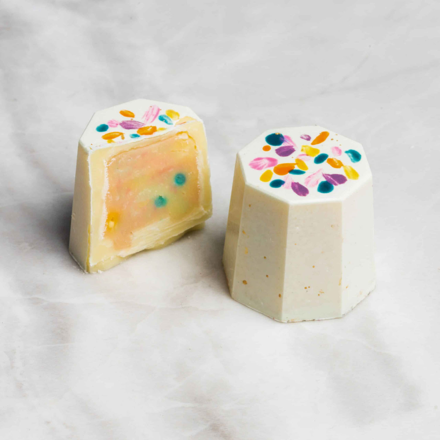 BIRTHDAY CAKE CHOCOLATE