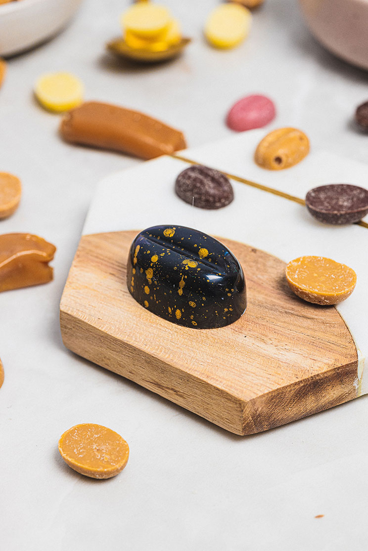 black-praline-chocolate